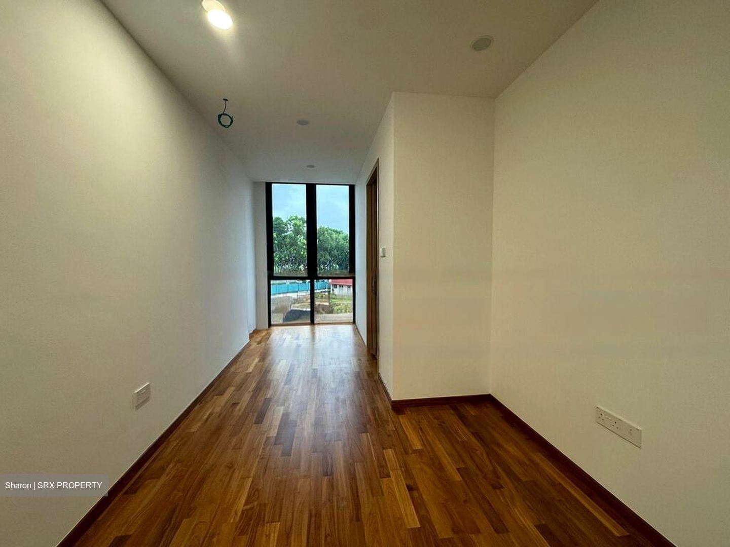 Sembawang Hills Estate (D20), Terrace #458097121